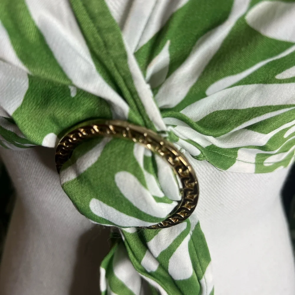 House of Harlow 1960 Green and White Zebra Print Set - Picture 4 of 9